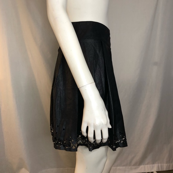 Woman’s black faux leather fit and flare skirt with cut out design size small - Picture 5 of 16